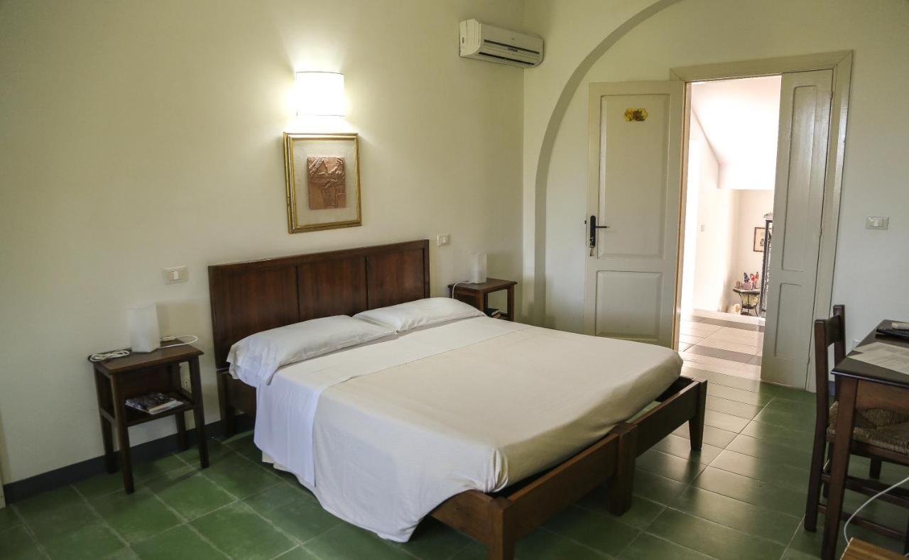 Barone Gr Macri Agriturismo Modi Gerace Exterior foto